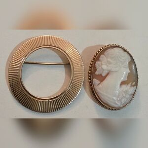 2 VINTAGE ANTIQUE BROOCHES 14K GF AMCO CAMEO AND 12K GF GOLD CIRCLE